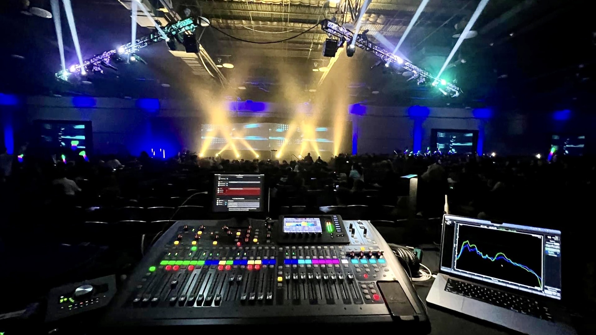 White Tie Productions Selects 120 Alfalite LED Panels